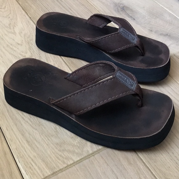 reef platform flip flops